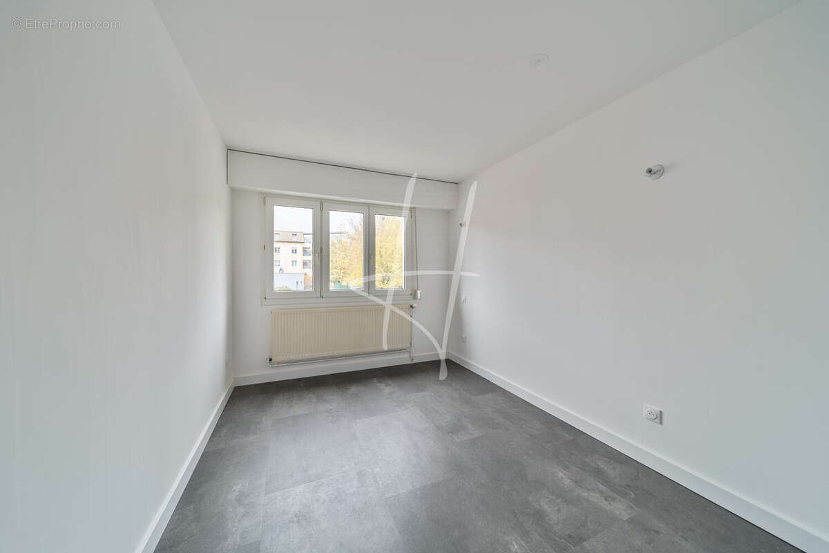 Commerce à MONTIGNY-LES-METZ