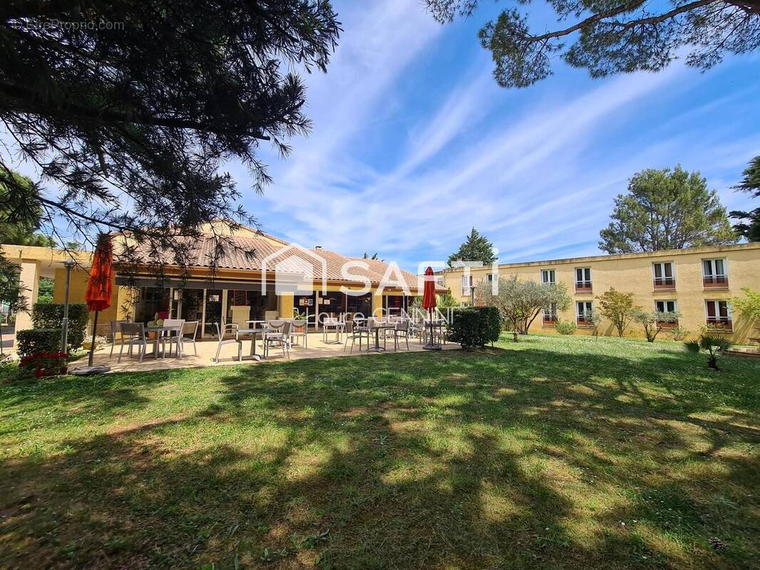 Photo 1 - Commerce à PONT-SAINT-ESPRIT