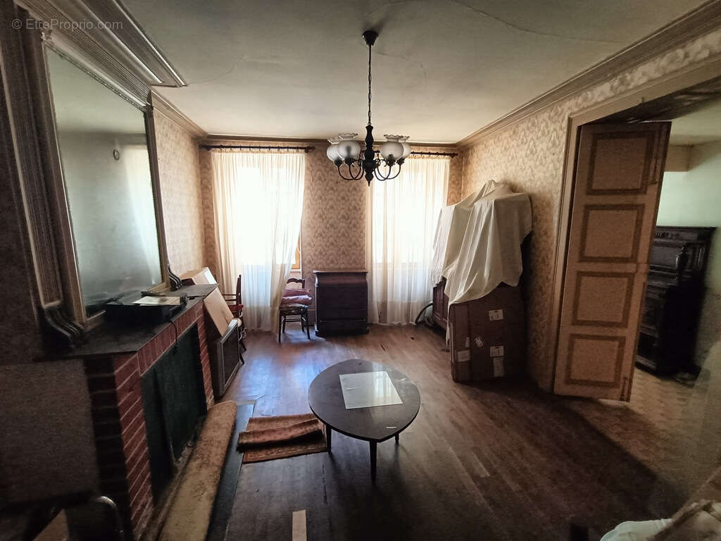 Maison à SAINT-POURCAIN-SUR-SIOULE