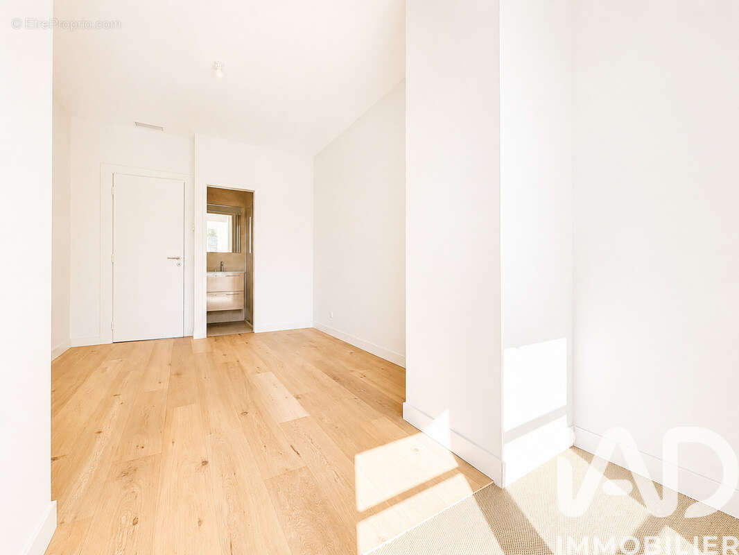 Maison 134 m² à Sainte-Soulle  - photo 8