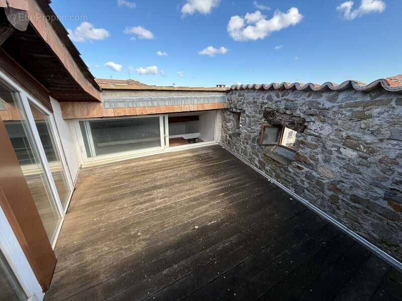 Maison à SERVIES-EN-VAL