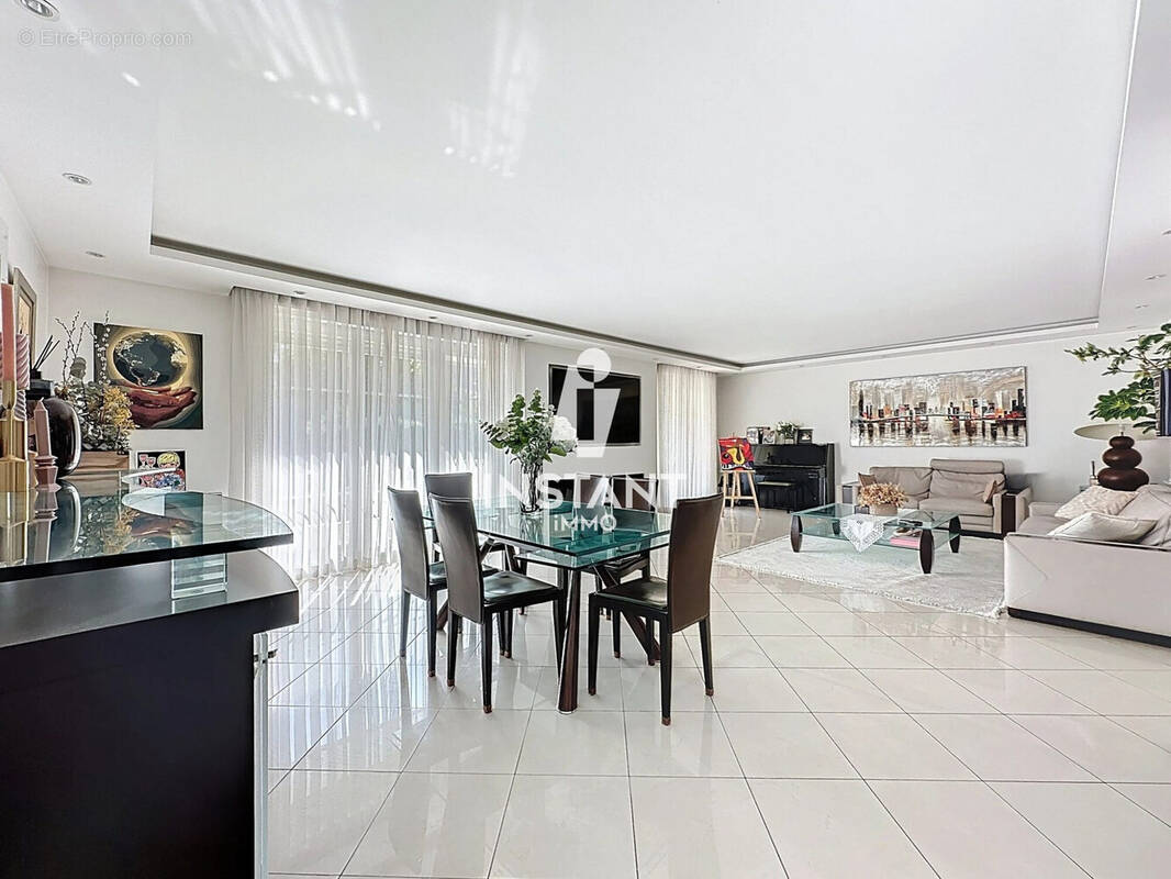 Appartement à MAISONS-ALFORT