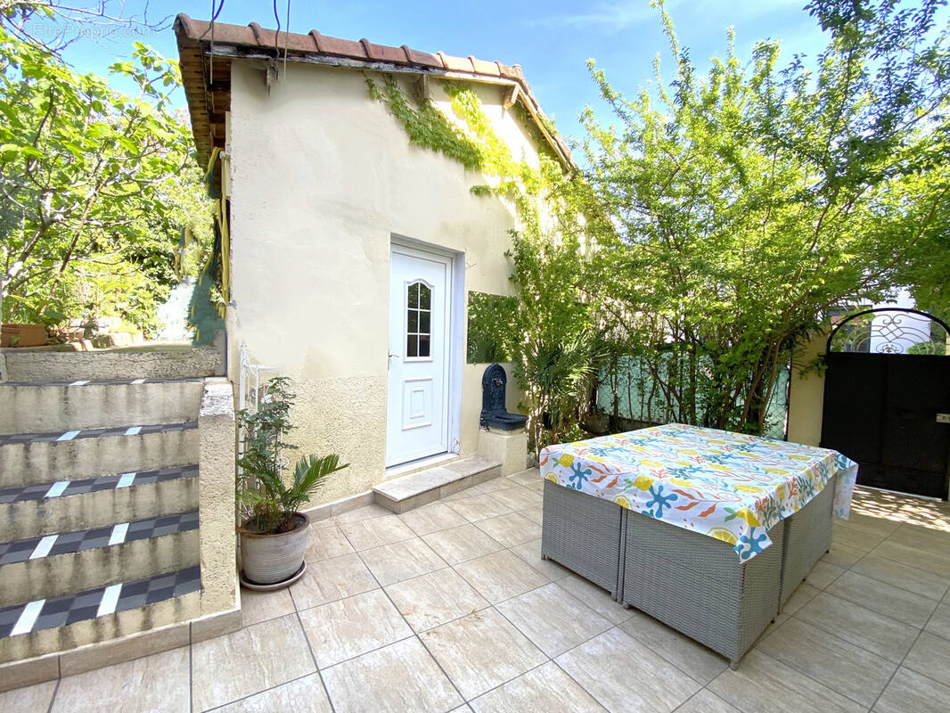 Appartement à NYONS