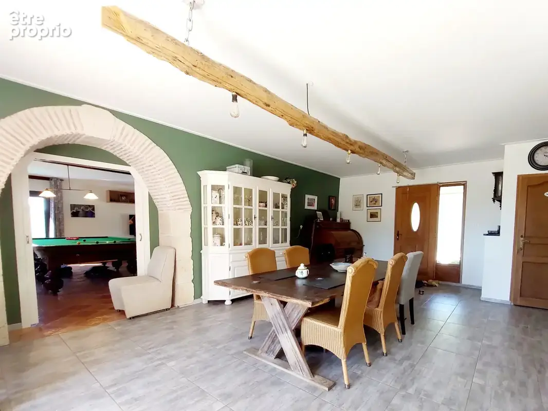 Propriété de caractère de 444 m² avec piscine et 9 012 m² de terrain à Payrac, rendement locatif avec divers possibilités d'acce - photo 6