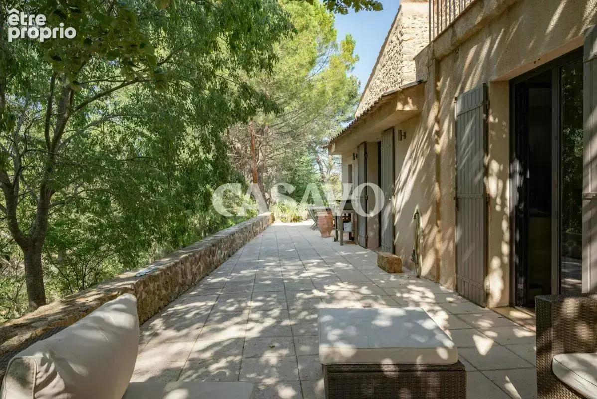 Vente Maison 10 pièces de 315m² - 13100 Saint-Marc-Jaumegarde - photo 25