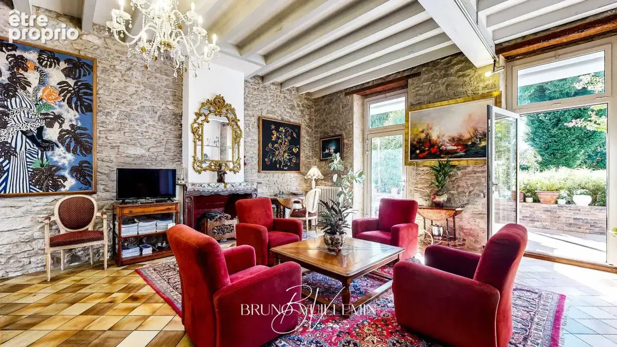 Ensemble immobilier au pied de la cite de carcassonne - photo 3