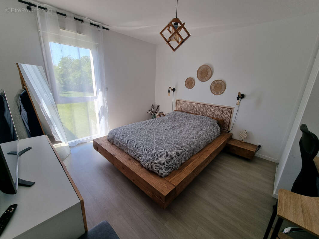 Appartement à SAINT-ERBLON