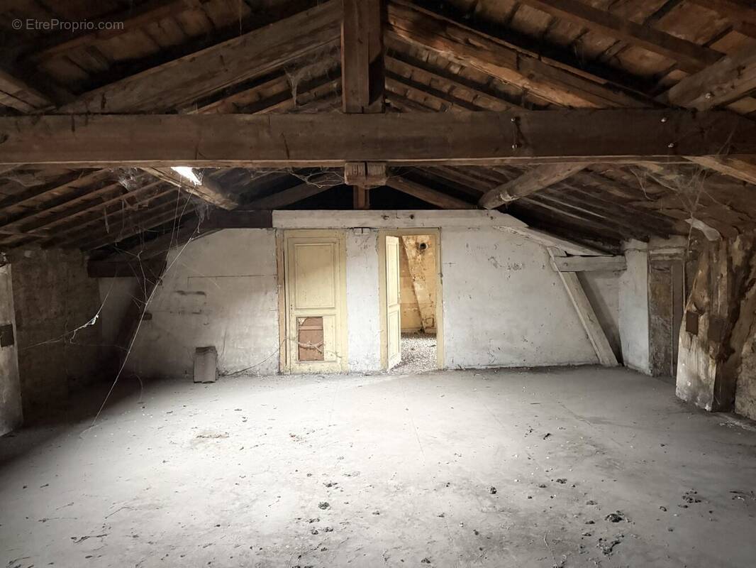 Appartement à VILLEFRANCHE-SUR-SAONE