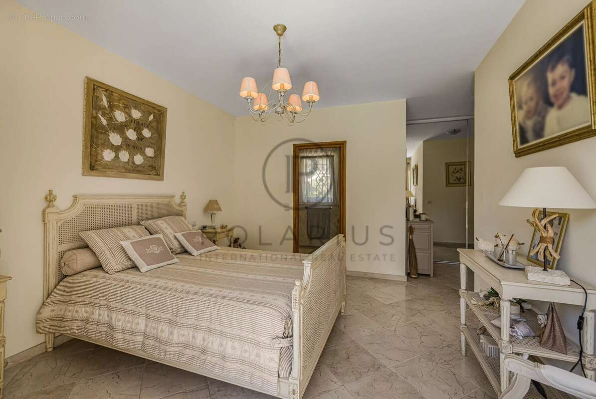 Maison à MOUGINS