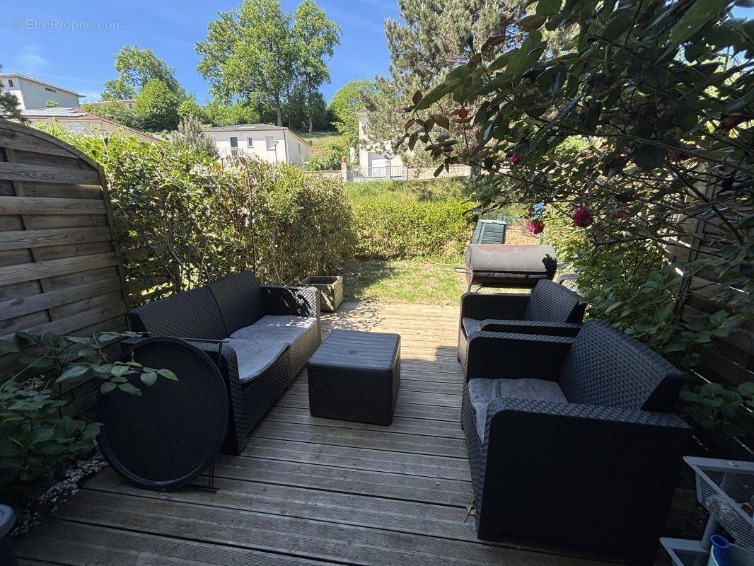 Appartement à COUZEIX