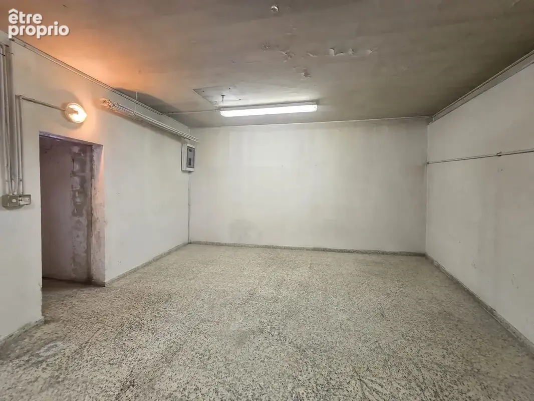 Commerce 54 m² à vendre à Bron (69500) - photo 8