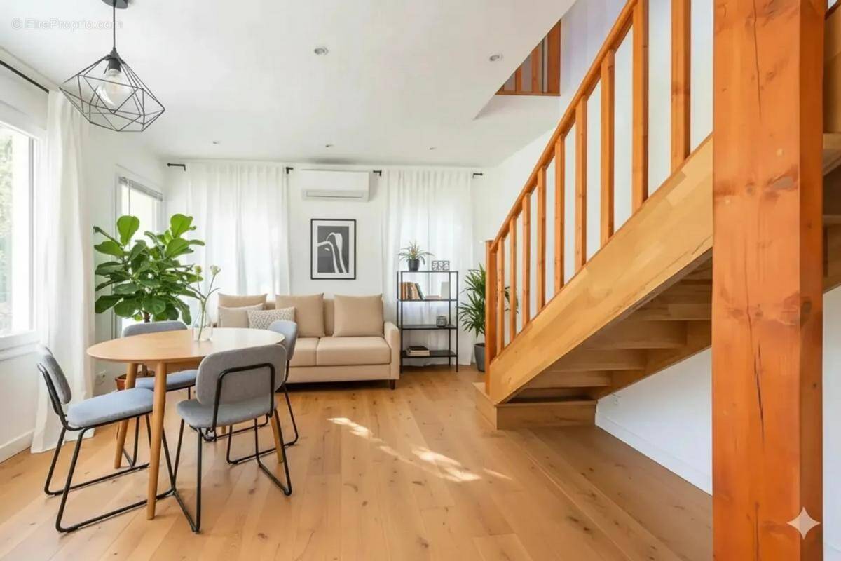 Appartement à VERSAILLES