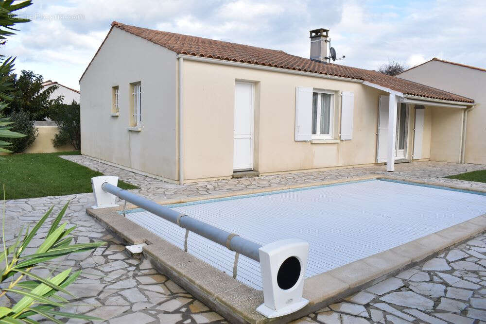 Maison à LA BREE-LES-BAINS