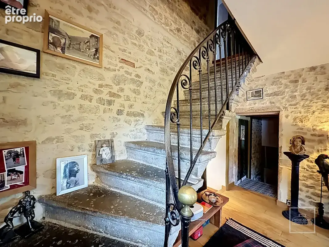 SAINT DIDIER AU MONT D'OR, Maison en pierre du XIXè rénovée en 2021 d'environ 130m². - photo 7