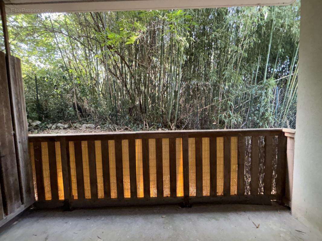 Appartement à SAINT-QUENTIN-DE-BARON