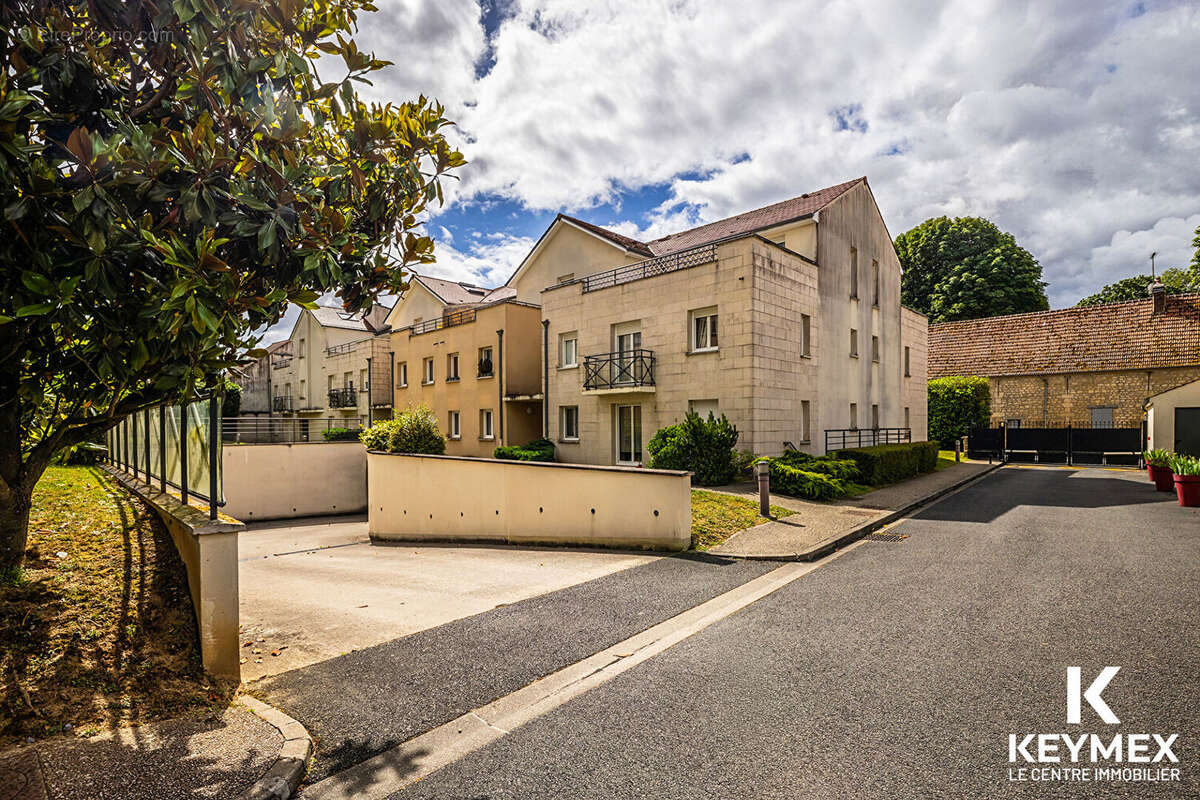 Appartement à LE MESNIL-EN-THELLE