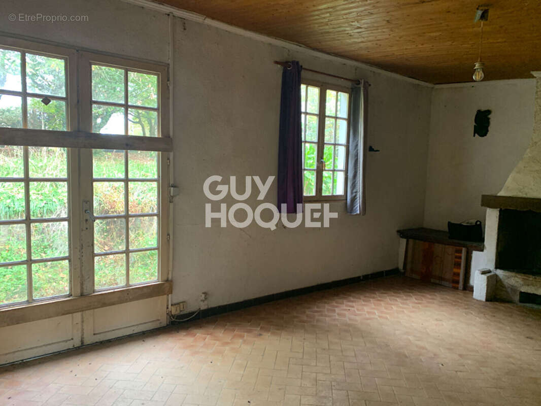 Maison à CASTILLON(CANTON D&#039;ARTHEZ-DE-BEARN)