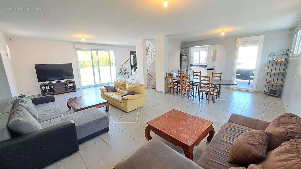 Maison à SAINT-REMY-LES-CHEVREUSE