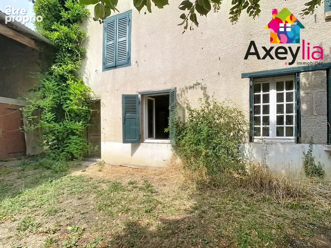 Maison à PANISSIERES