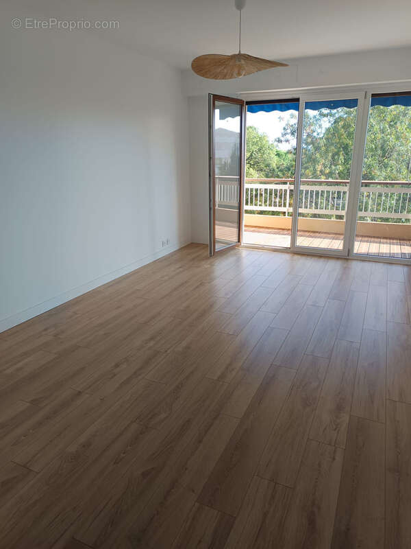 Appartement à HYERES