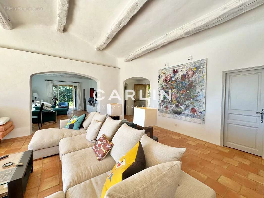 Maison à LA GARDE-FREINET