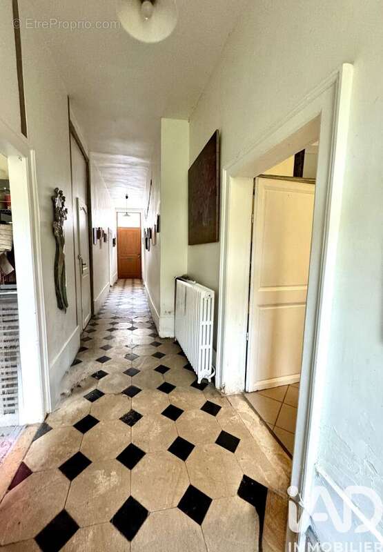 Maison 160 m² à Villeneuve-L'archeveque  - photo 4