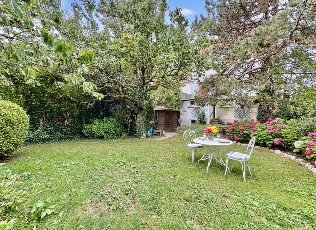 Maison à VERRIERES-LE-BUISSON