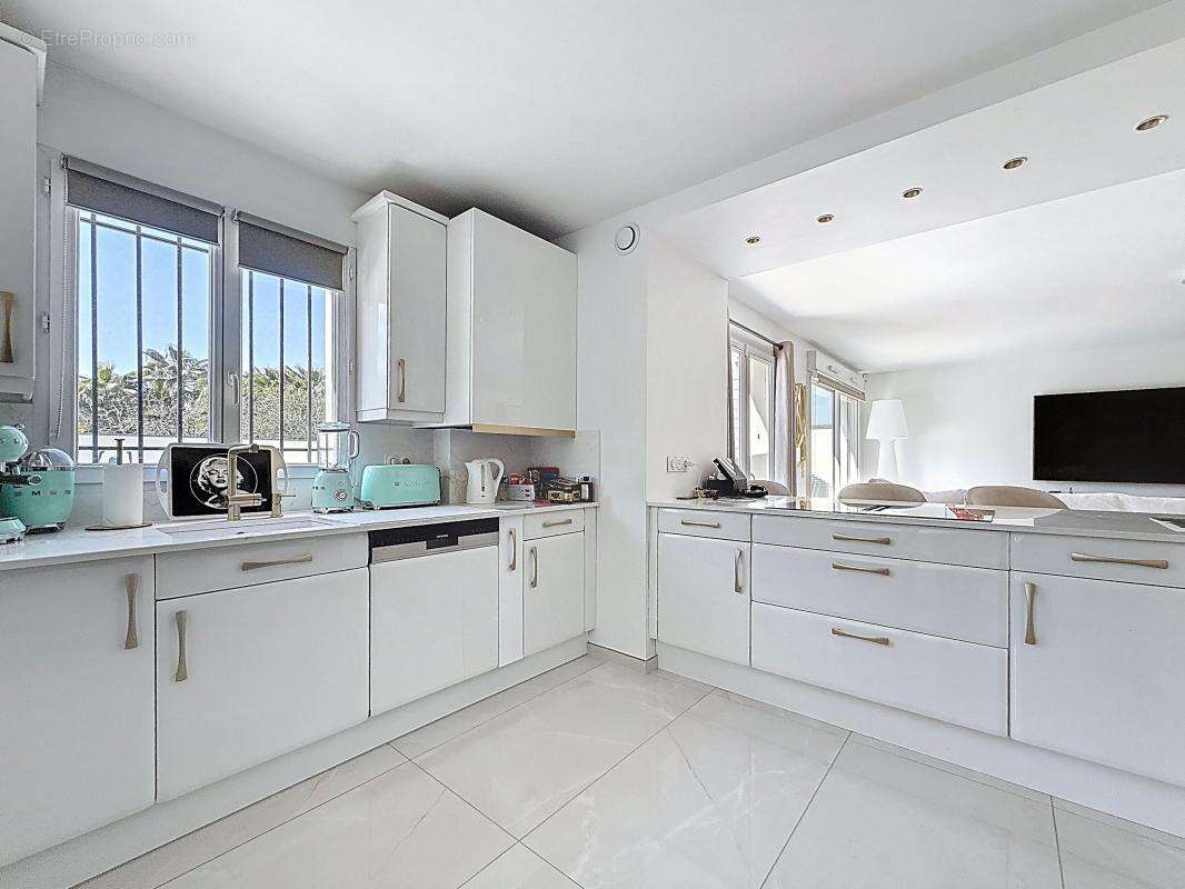 Maison à MOUGINS