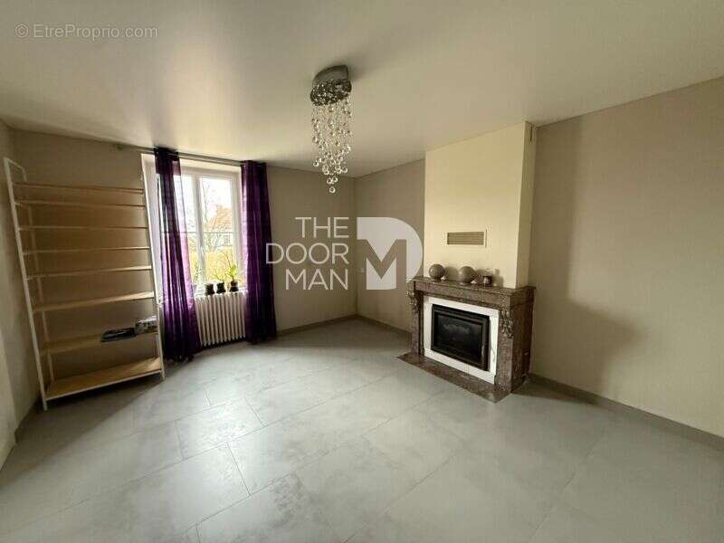 Maison à VAL-DE-MEUSE