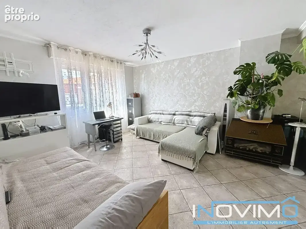 Maison 104 m² à Coudekerque-Branche  - photo 2
