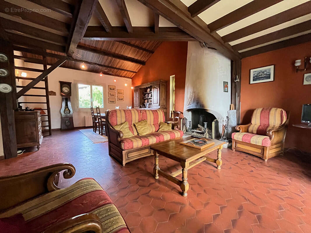 Maison à DARDILLY