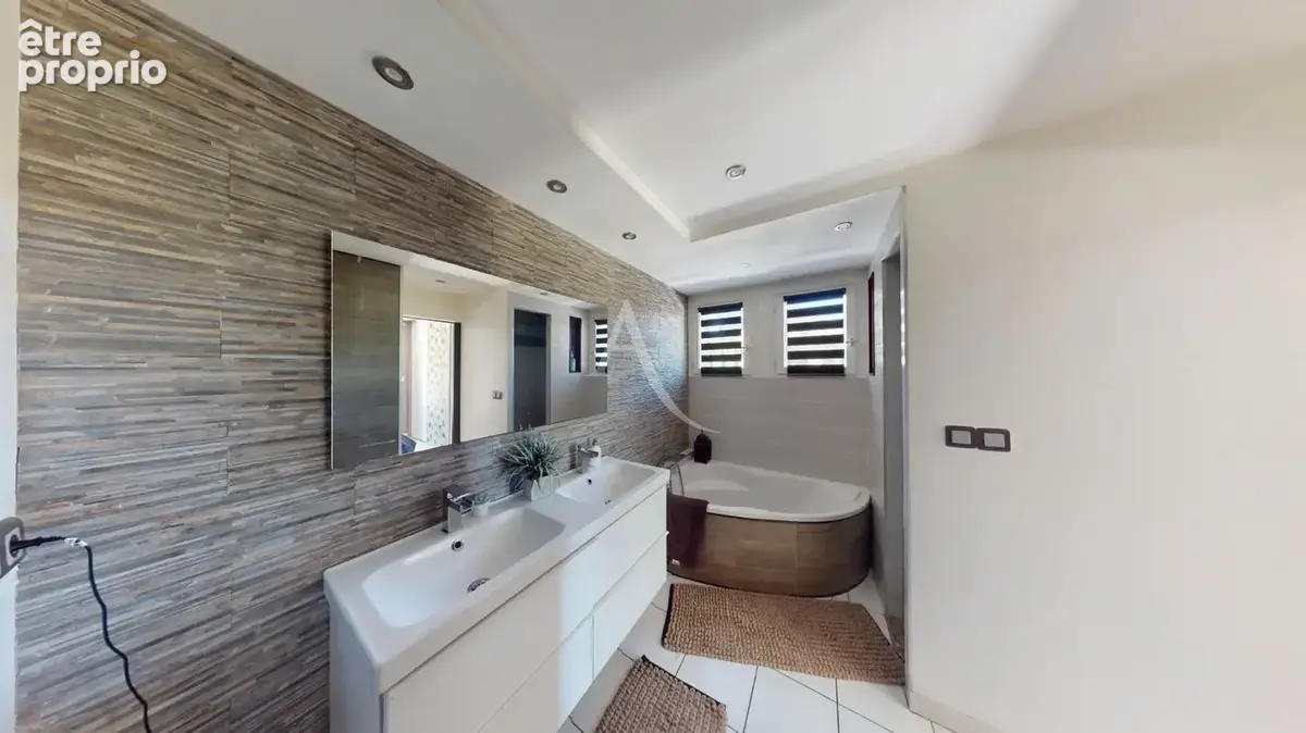 Maison 4 pièces de 118 m2 sur une parcelle de 1420 m² avec piscine chauffée - photo 8