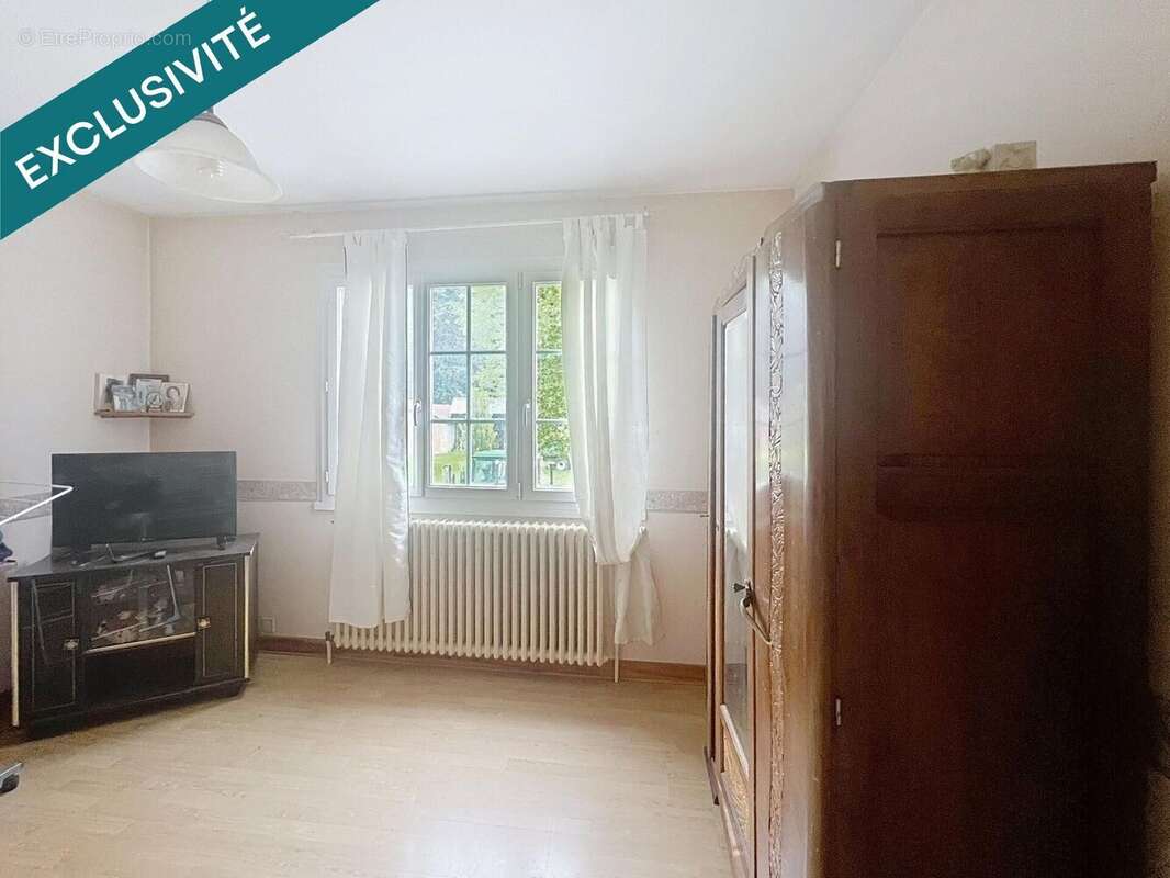 Photo 5 - Maison à ESSERTENNE-ET-CECEY