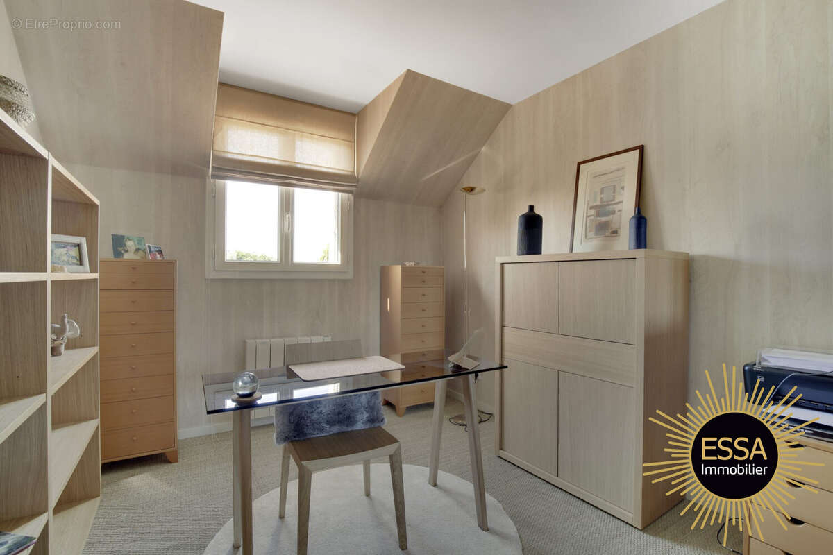 Maison à NOISY-LE-ROI