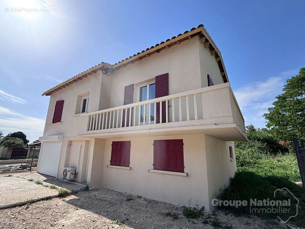 Maison à MALLEMORT