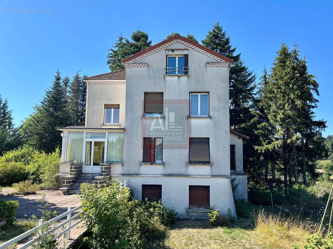 Maison à LANGOGNE