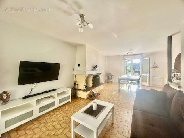 Maison à LA VILLE-DU-BOIS