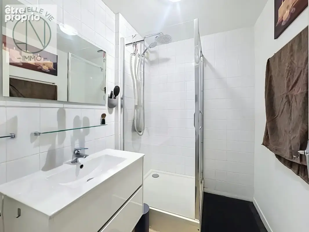 Appartement T2 46m2 balcon Cave Parking - photo 2