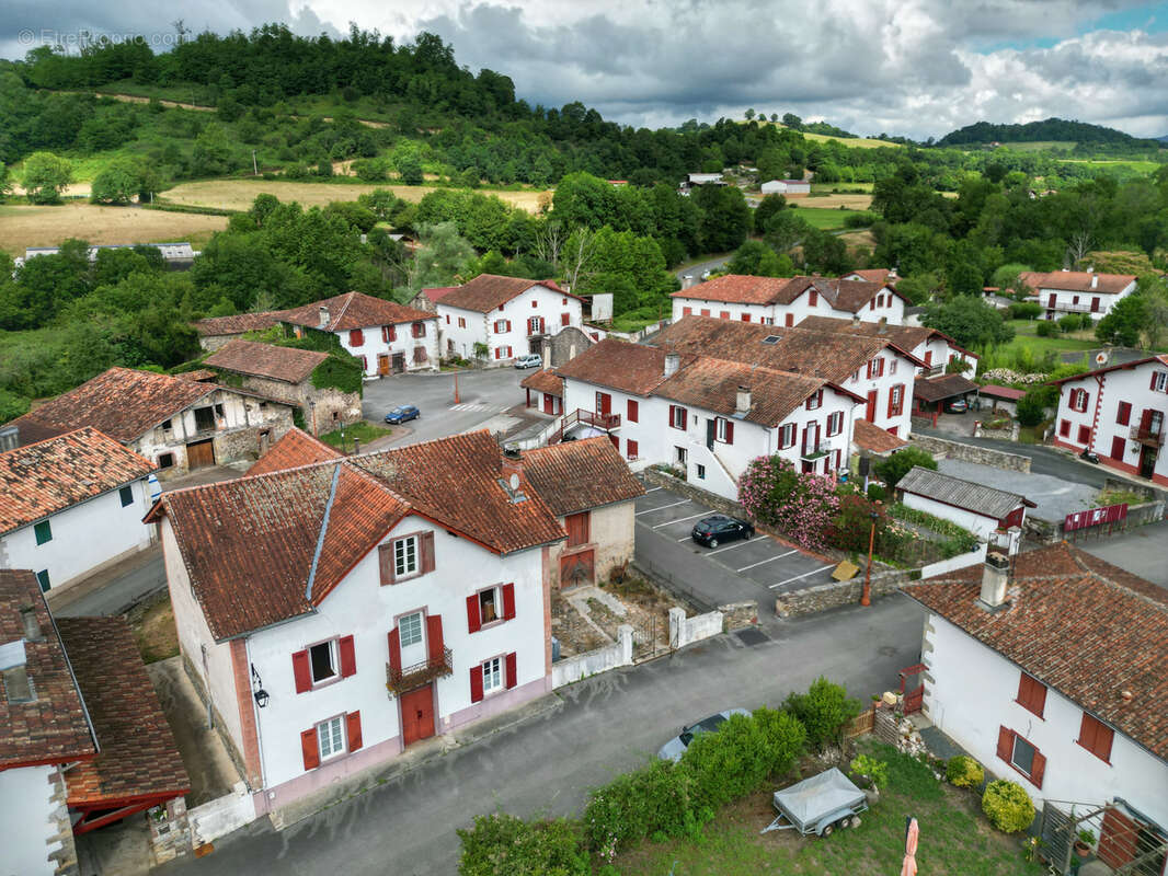 Maison de village à 5 minutes de Saint Jean Pied de Port - photo 28