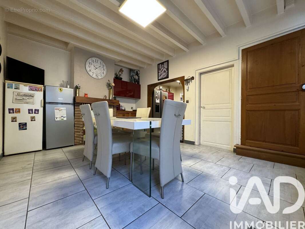 Maison 125 m² à Dangeau  - photo 2