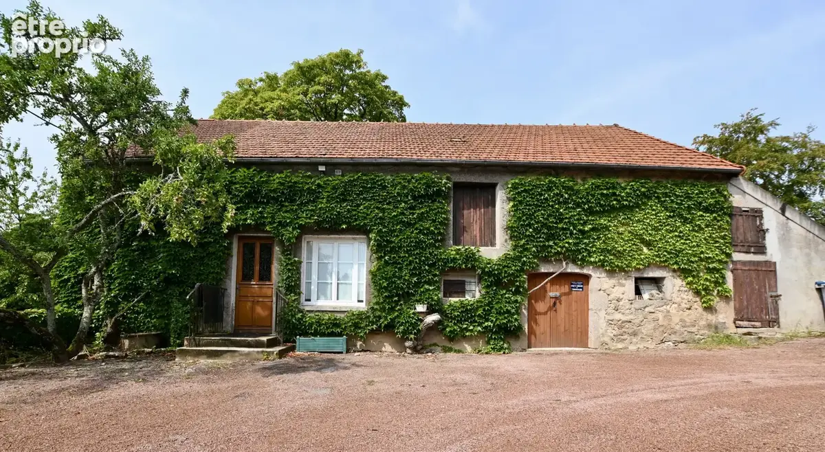 Ancien hôtel-restaurant, dépendances et terrain - photo 3