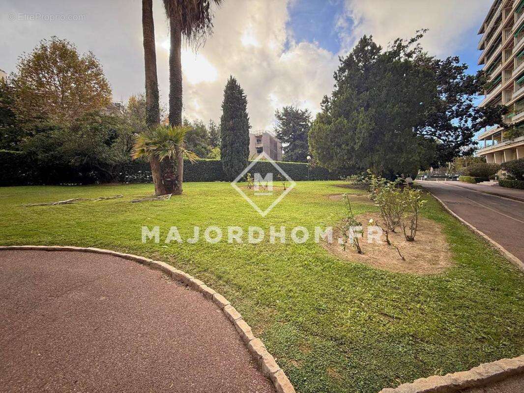 Appartement à MARSEILLE-8E