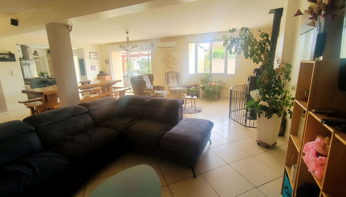 Maison à CHEZY-SUR-MARNE