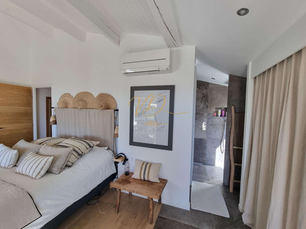 La croix valmer villa haut de gamme entierement renovee vue mer - photo 13