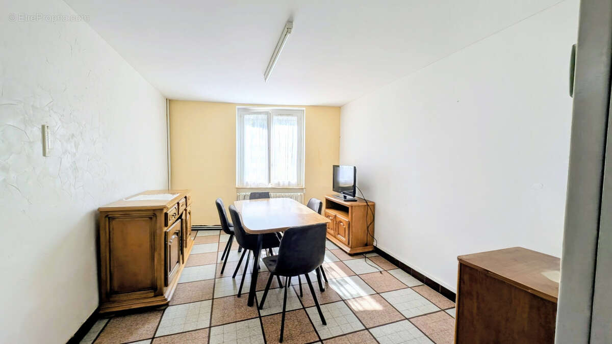 Appartement à CHATILLON-LA-PALUD