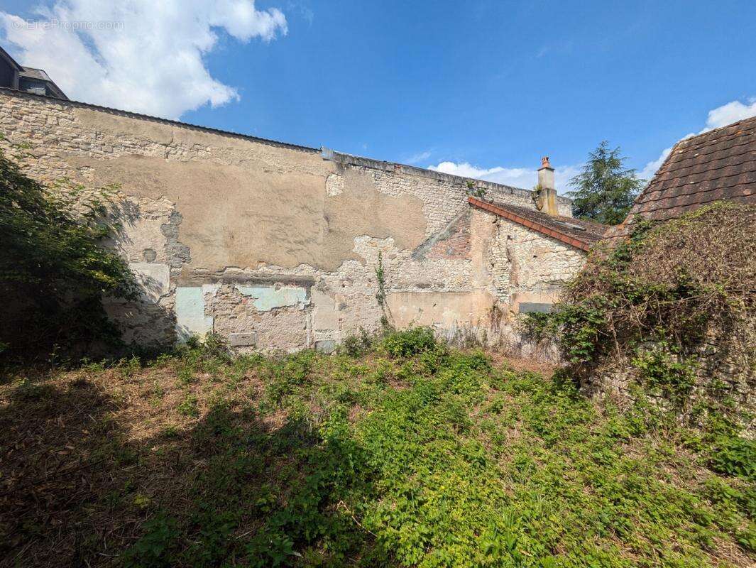 Maison à LA CHARITE-SUR-LOIRE
