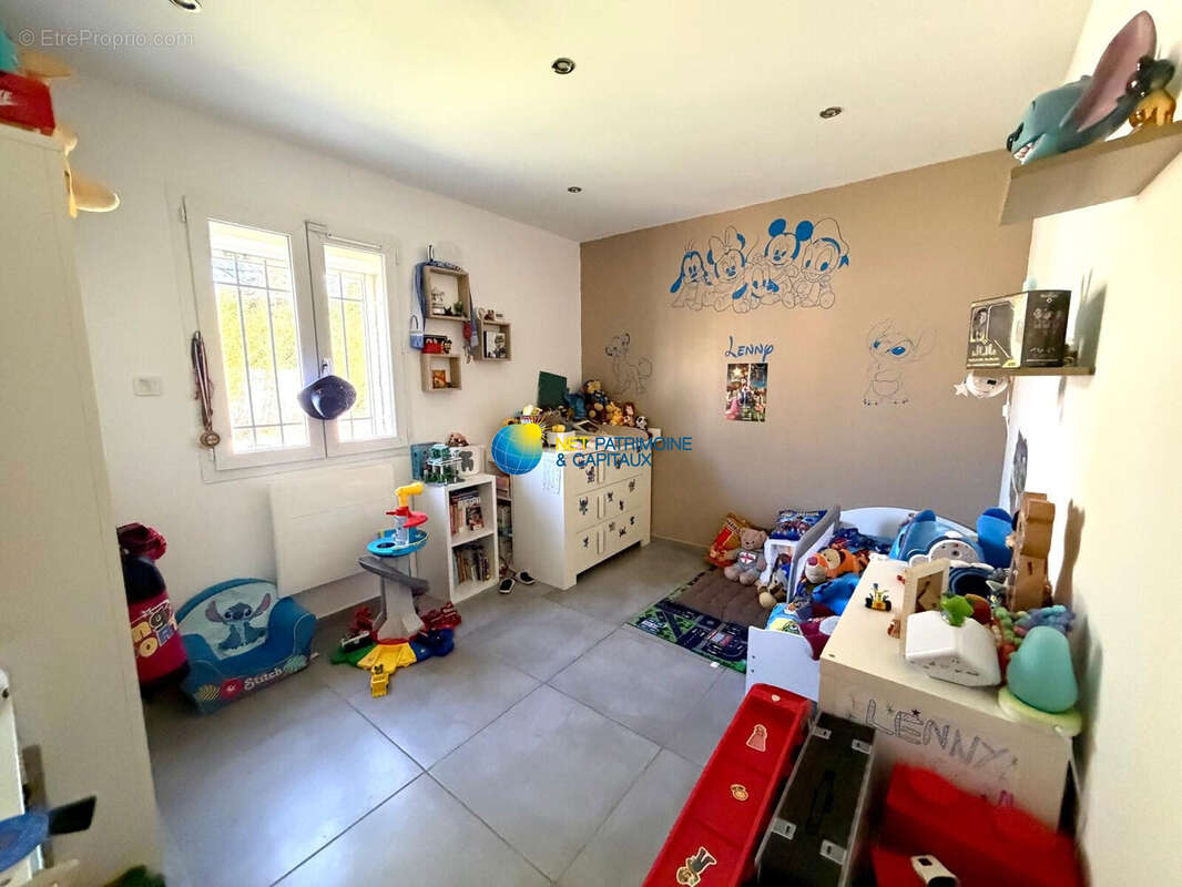 Maison 114 m² à Les Pennes-Mirabeau  - photo 8