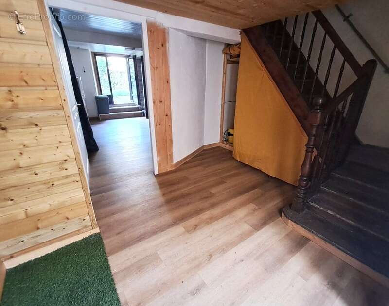 Maison à SARRANCOLIN
