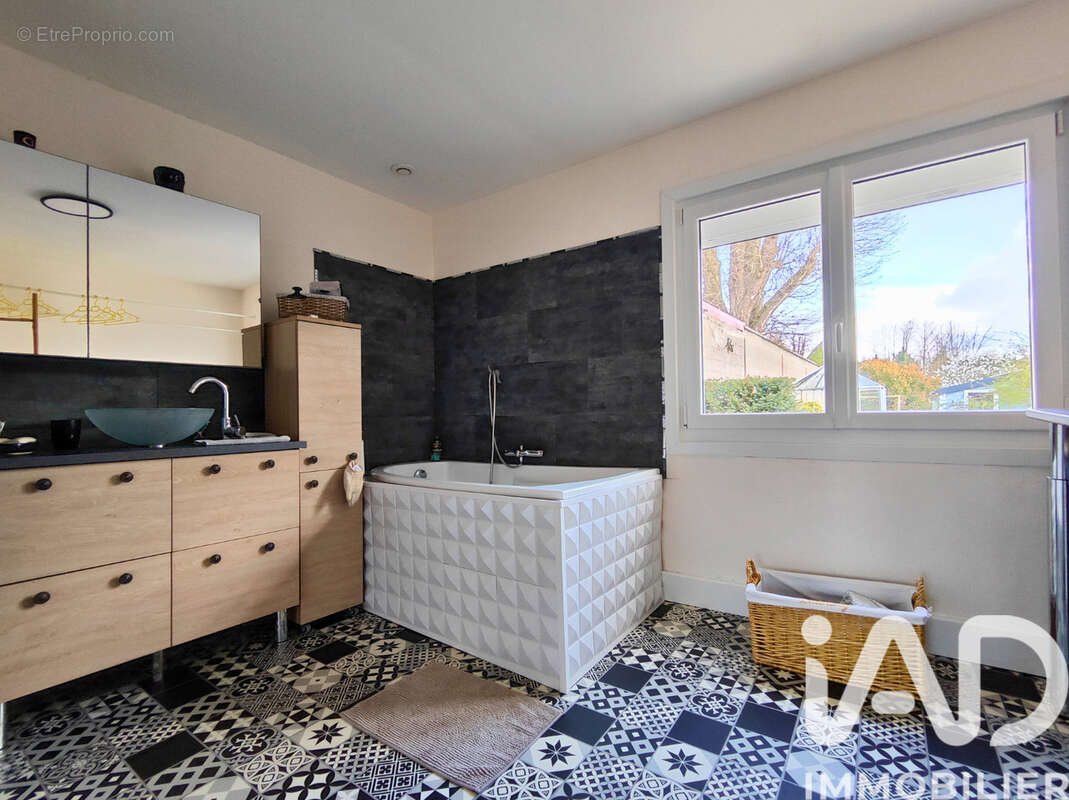 Photo 5 - Maison à SIN-LE-NOBLE