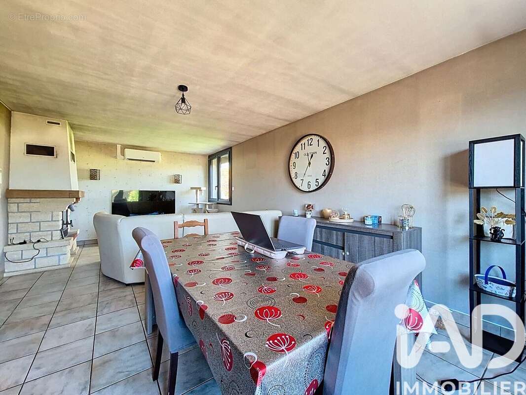 Photo 2 - Maison à VILLENEUVE-SUR-ALLIER